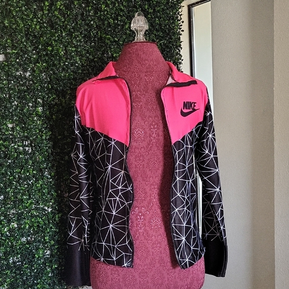 Nike Jackets & Blazers - Nike Women's Vibrant Pink and Black Bomber Jacket